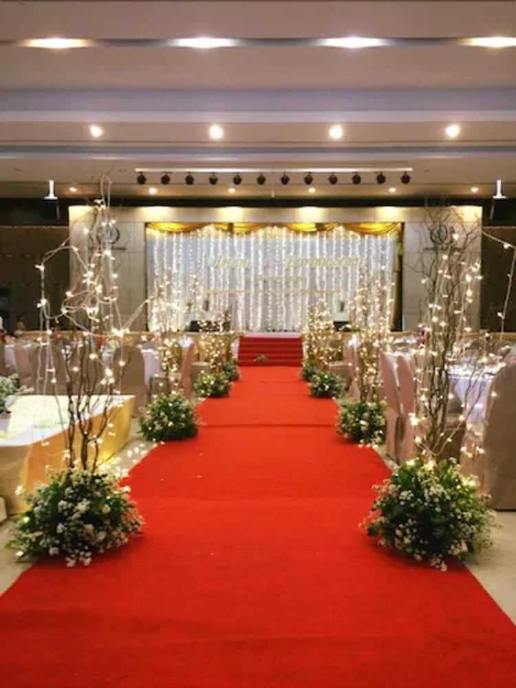 Bunjongburi Hotel Сурат-Тхані Екстер'єр фото